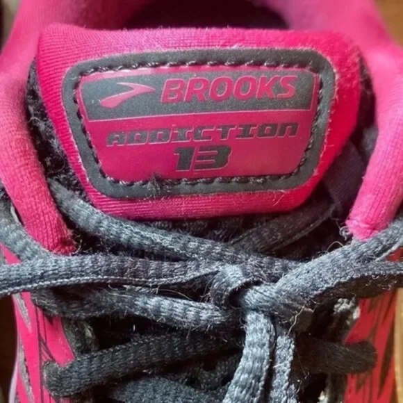Brooks Addiction 13 Road Running Shoes Supportive Comfort Black Pink Size 8.5 - Picture 5 of 12